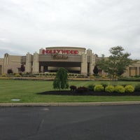 hollywood casino at penn national race course