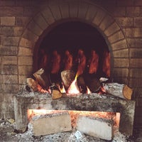 Photo taken at 四季民福 Siji Minfu Roast Duck by Lili on 7/23/2016