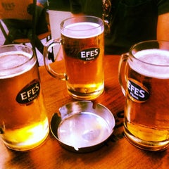 Снимок сделан в Kadıköy Barlar Sokağı пользователем Ahmet A. 8/15/2013