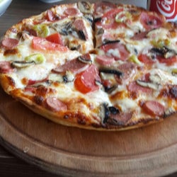 en trendy pizza
