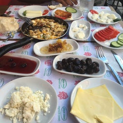 ES MENEMEN VE KAHVALTI DÜNYASI