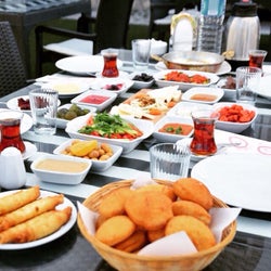 Saklıgöl Restaurant & Cafe