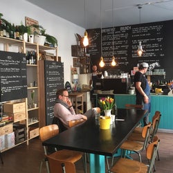 Allan's Breakfast Club & Wine Bar