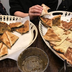 Zeit w Za'atar