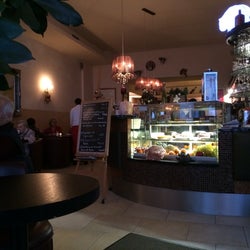 Opera Cafe