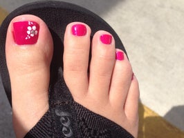 Pinky nail salon hours Pinky's Nails is a premier nail salon offering manicures, pedicures, waxing and other professional pampering services in a clean and enjoyable atmosphere. Pinky's Nails has four locations in .