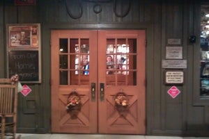 Cracker Barrel Old Country Store - San Agustín