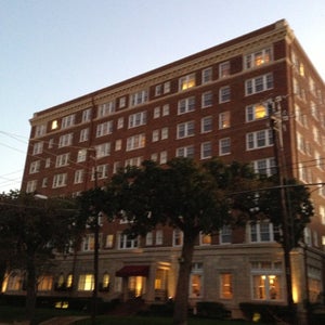 Photo of Warwick Melrose Hotel, Dallas