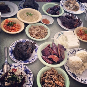 Helenas Hawaiian Food