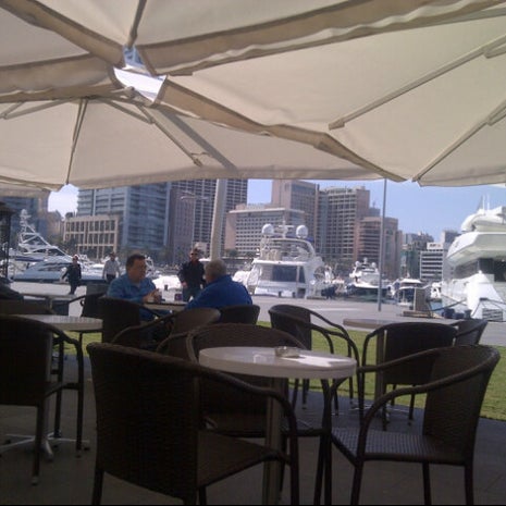 Coffee Bean & Tea Leaf