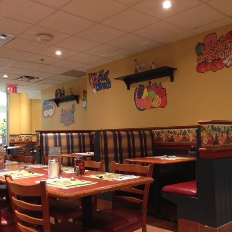 Cora's Breakfast & Lunch