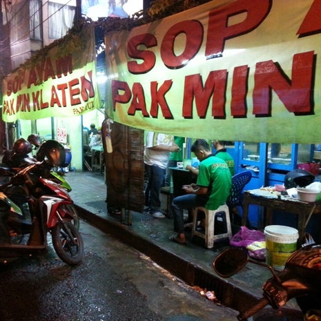 Sop Ayam Pak Min Klaten