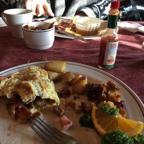 Woodwards Resort - Breakfast