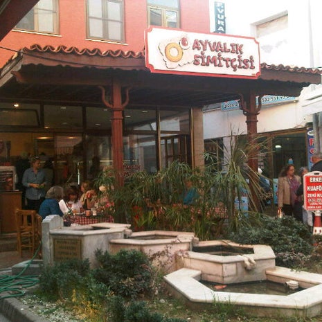 Ayvalık Simitçisi