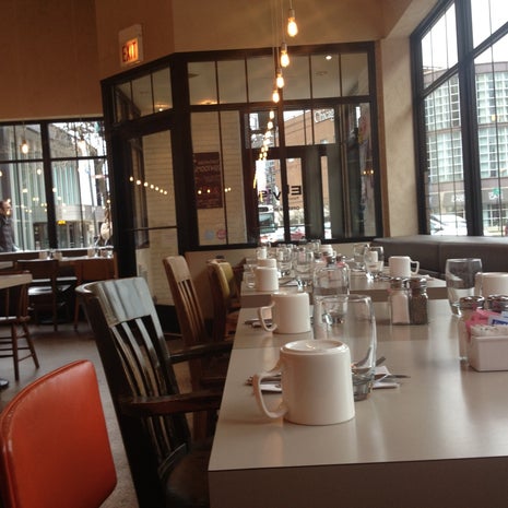 Elly's Pancake House