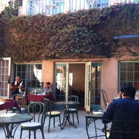 Nona's Courtyard Cafe & Wine Bar
