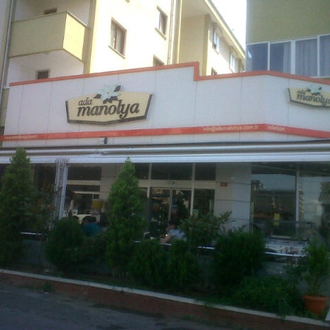 Ada Manolya Pastanesi