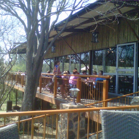 Riverstone Restaurant @ Avianto