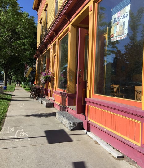 Nunyuns Bakery & Cafe