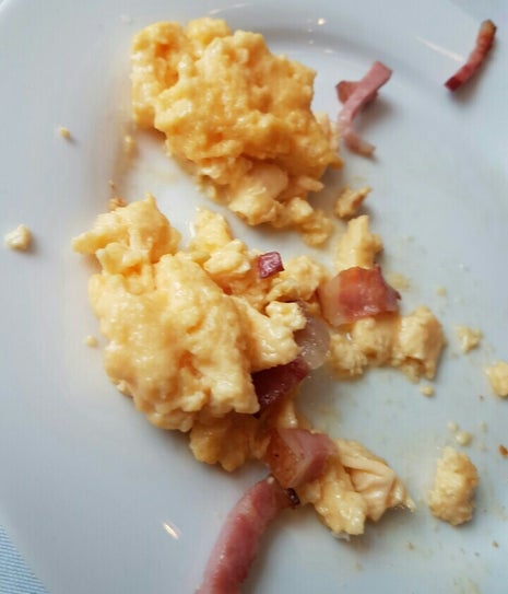 desayuno Holiday Inn