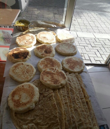 Ayhan Tost Salonu