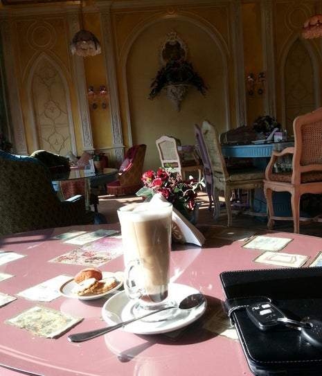 Shakespeare and Co. شكسبير أند كو