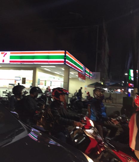 7-Eleven