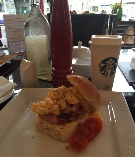 Cakes, Coffee & Mohr