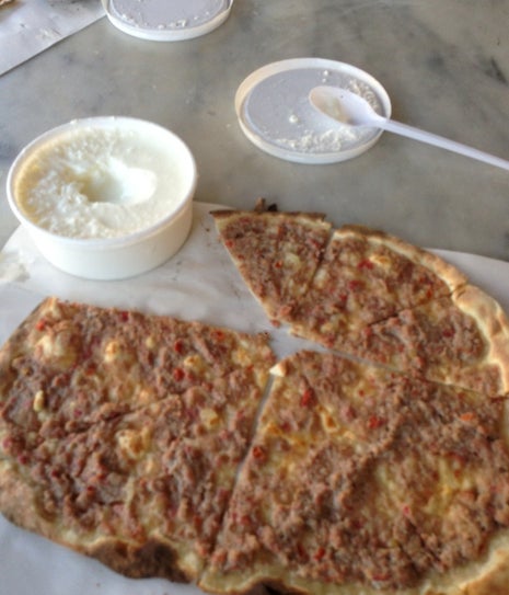 عفيف لحم بعجين