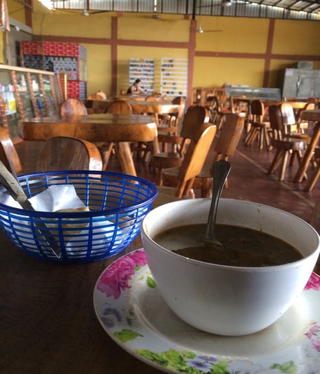 Rest. Y Cachapera El Fogón Criollo