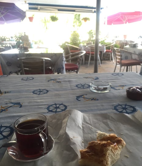 Tarihi Çınaraltı Çay Bahçesi