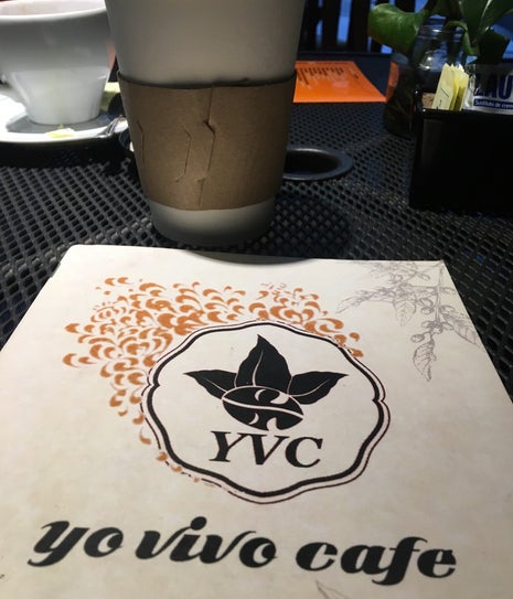 Yo Vivo Cafe