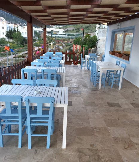 iso Cafe Restaurant