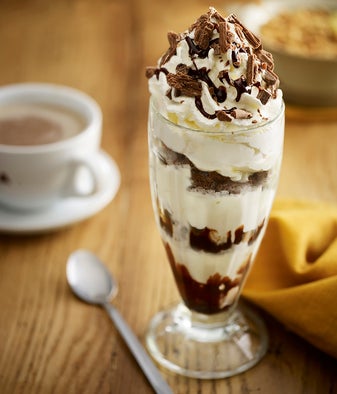 Lynton Court Table Table