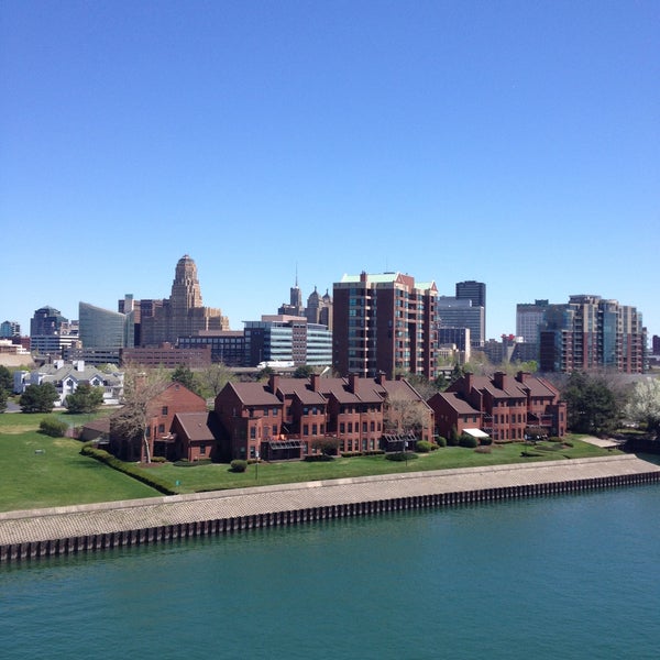 Where's Good? Holiday and vacation recommendations for Buffalo, United States. What's good to see, when's good to go and how's best to get there.