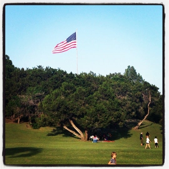Flag Pole Hill Park in Lake Highlands
