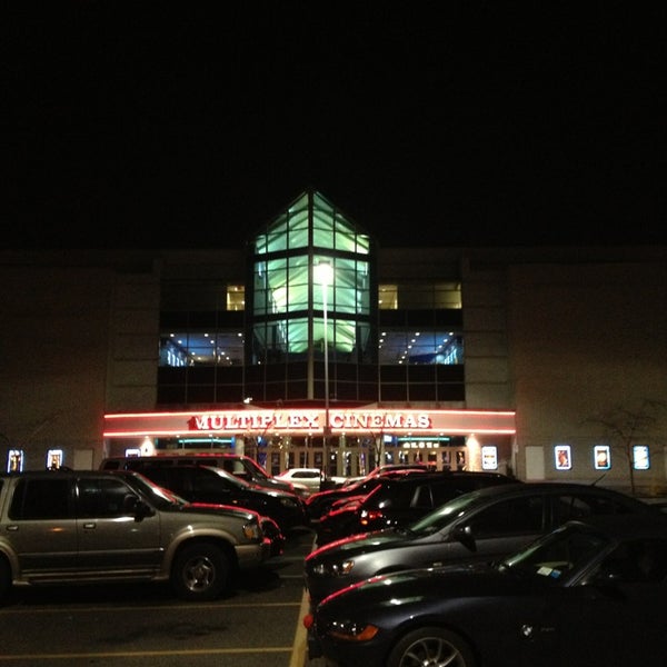 College Point Multiplex Movie Theater in Whitestone