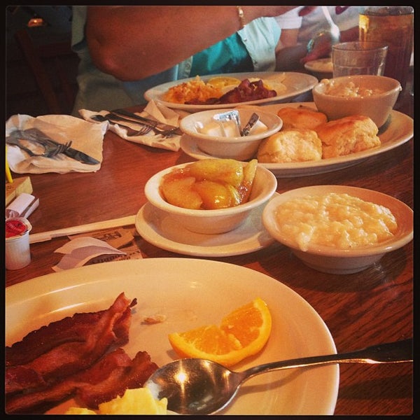 Photo taken at Cracker Barrel Old Country Store by Brian K. on 7/14