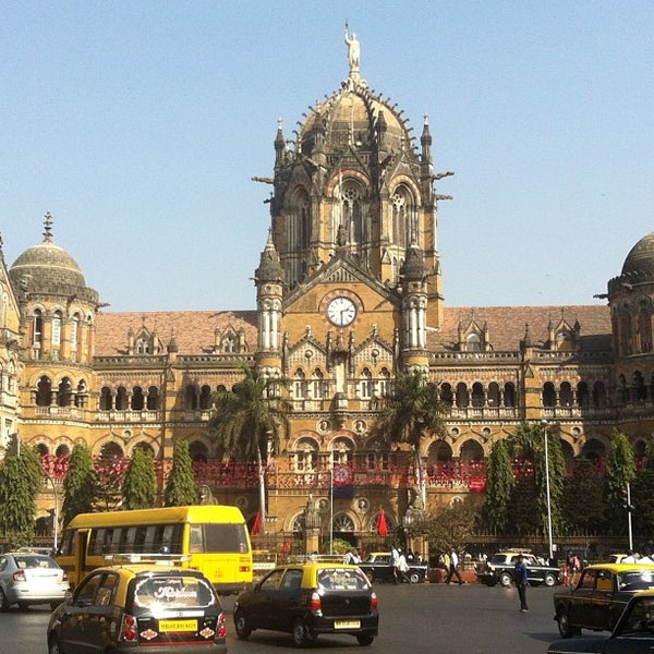 Chhatrapati Shivaji Terminus - Train Station in Mumbai