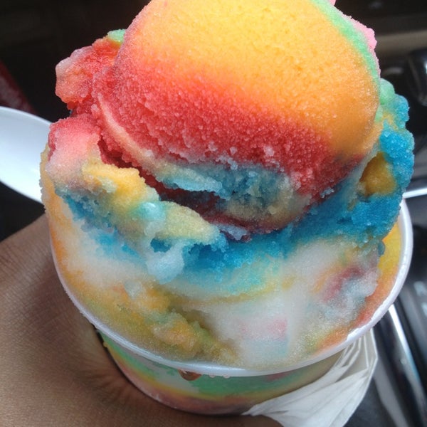 freds-water-ice-dessert-shop-in-phila