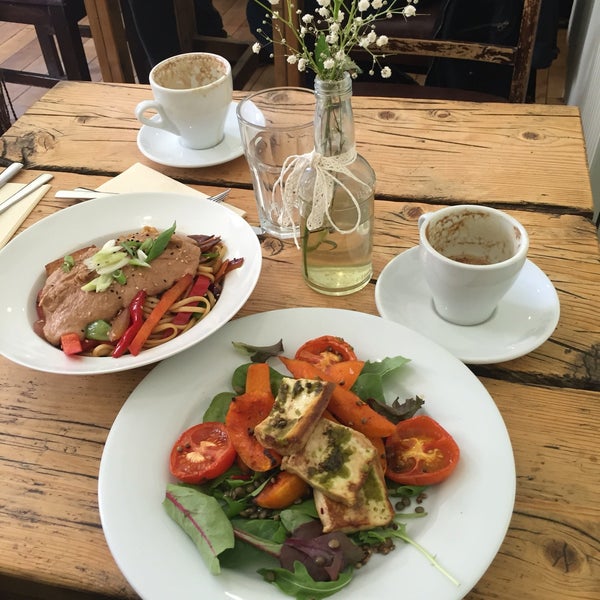 Where's Good? Holiday and vacation recommendations for Bath, United Kingdom. What's good to see, when's good to go and how's best to get there.