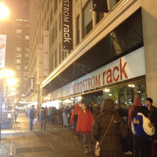 Nordstrom Rack The Loop Chicago, IL