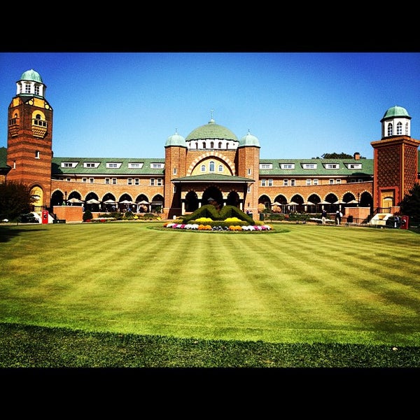 Medinah Golf Club Clubhouse Itasca IL