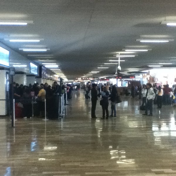 Terminal 1 Aeropuerto Internacional de Guadalajara Terminal 1 Aeropuerto Internacional de Guadalajara