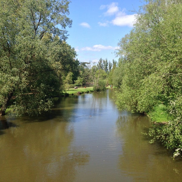 Where's Good? Holiday and vacation recommendations for Oxford, United Kingdom. What's good to see, when's good to go and how's best to get there.