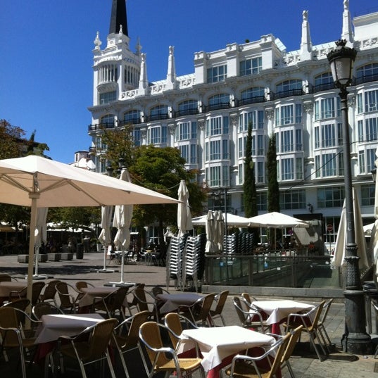 Where's Good? Holiday and vacation recommendations for Madrid, Spain. What's good to see, when's good to go and how's best to get there.