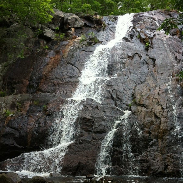 Luskville Falls Trail