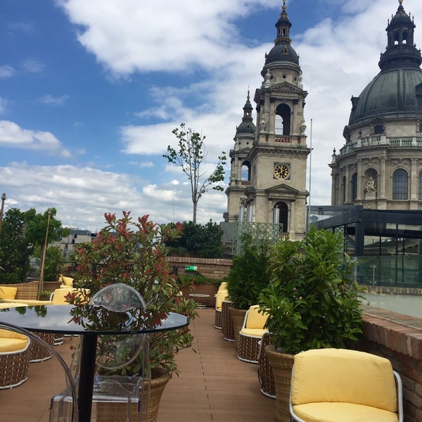 Where's Good? Holiday and vacation recommendations for Budapest, Hungary. What's good to see, when's good to go and how's best to get there.