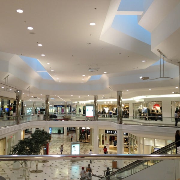 Twelve Oaks Mall - Novi, MI