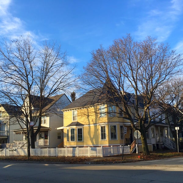 Ravenswood Chicago, IL